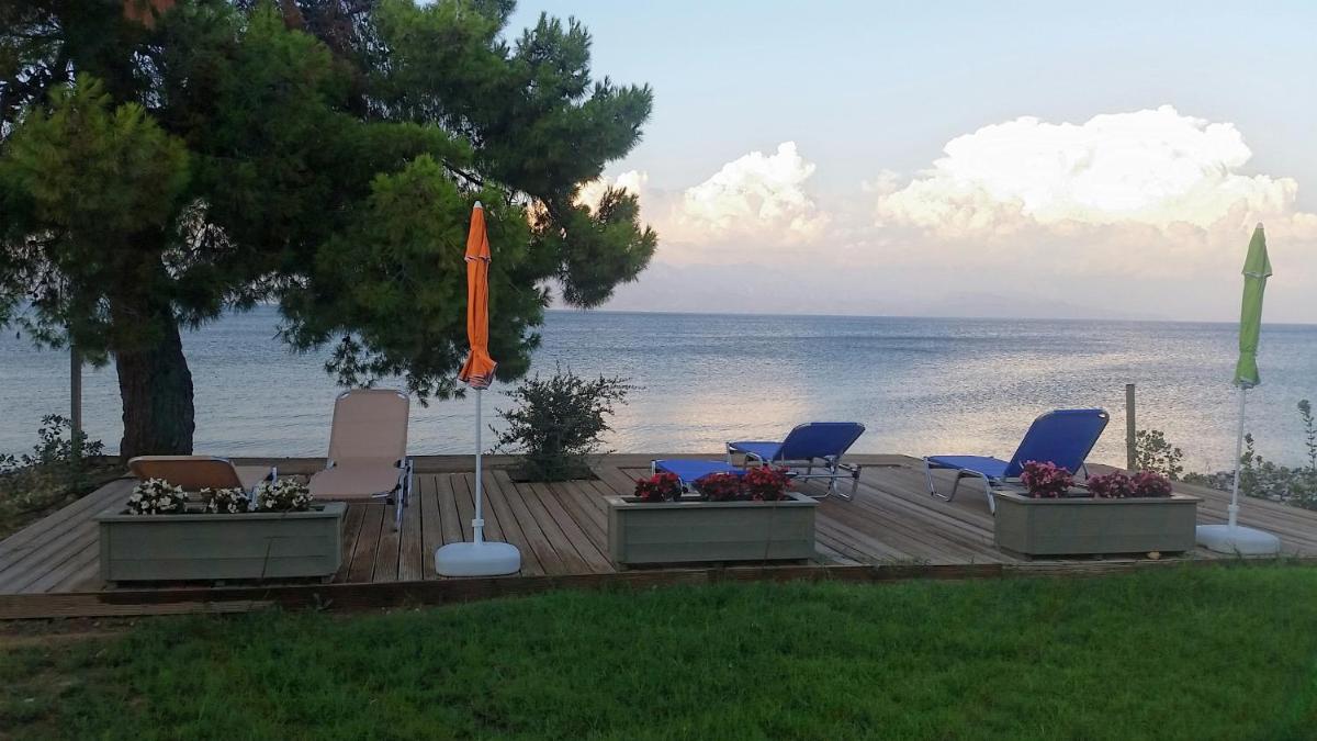 Meli Seaside Villas - Housity