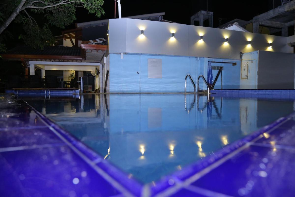 Thilaka City Hotel - Housity