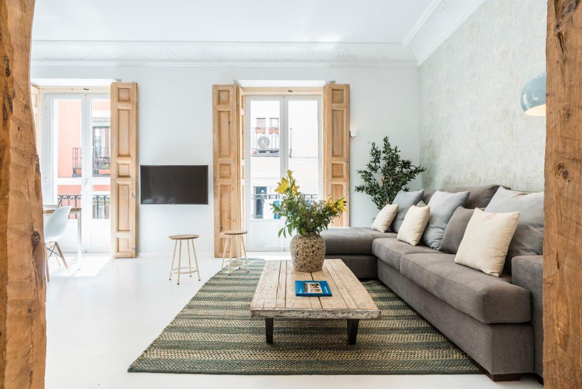 BNBHolder Group Stunning SOL - Housity