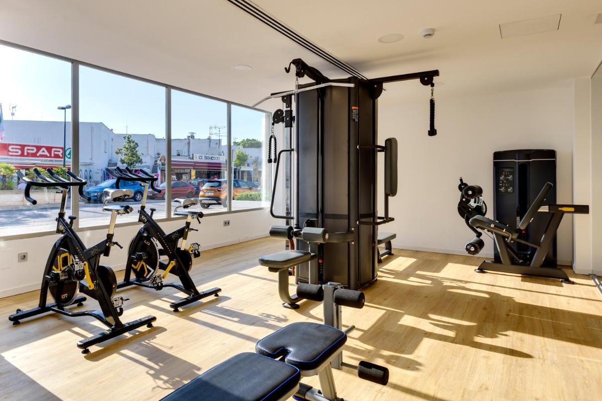 Gimnasio o instalaciones de fitness de Alcudia Garden Aparthotel
