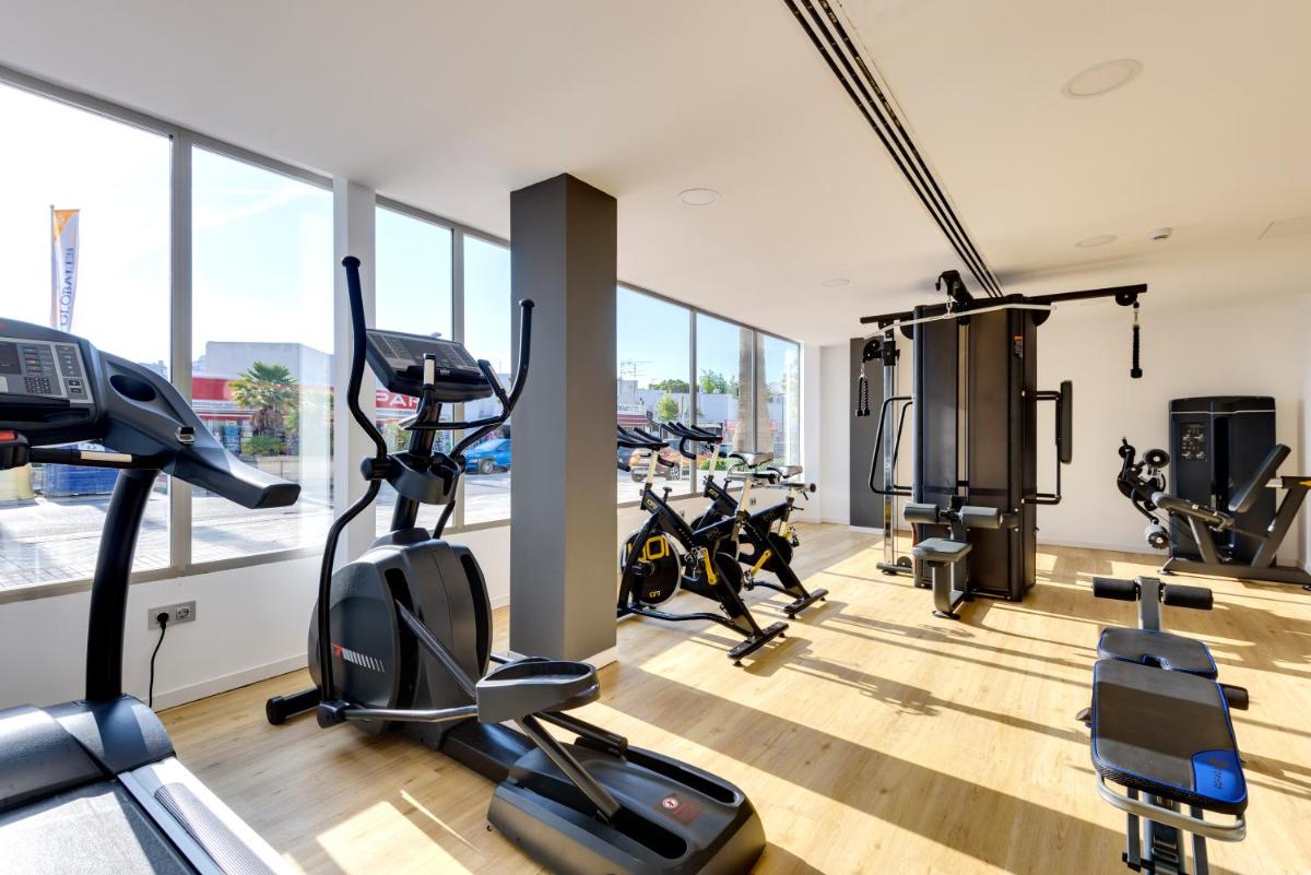 Gimnasio o instalaciones de fitness de Alcudia Garden Aparthotel