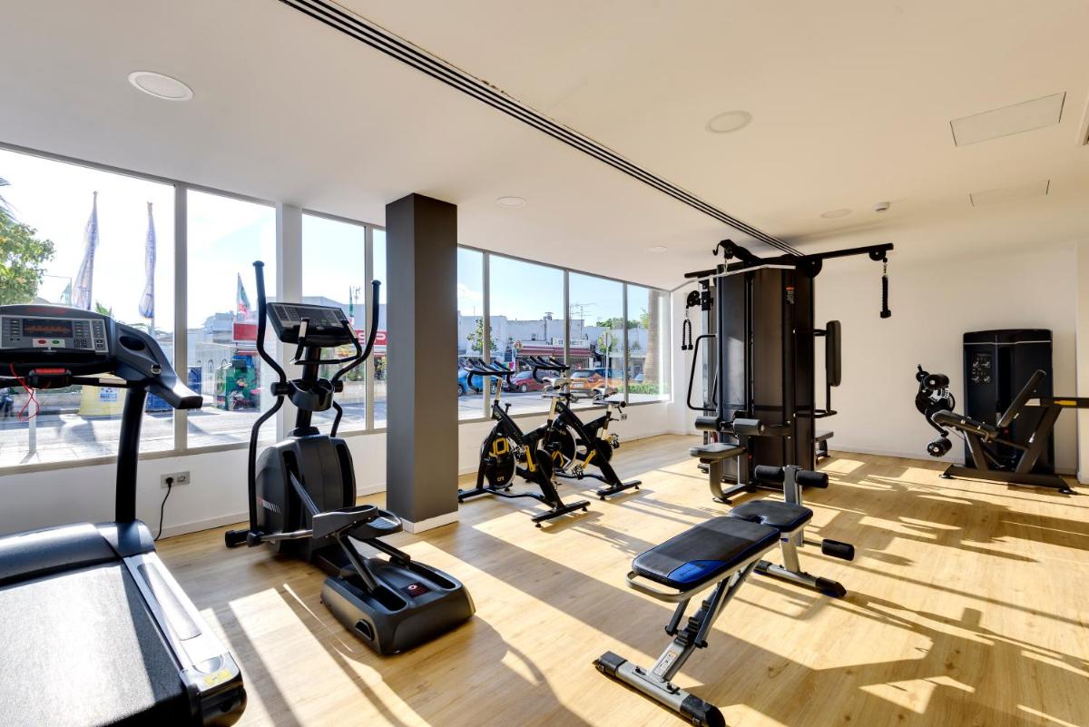 Gimnasio o instalaciones de fitness de Alcudia Garden Aparthotel