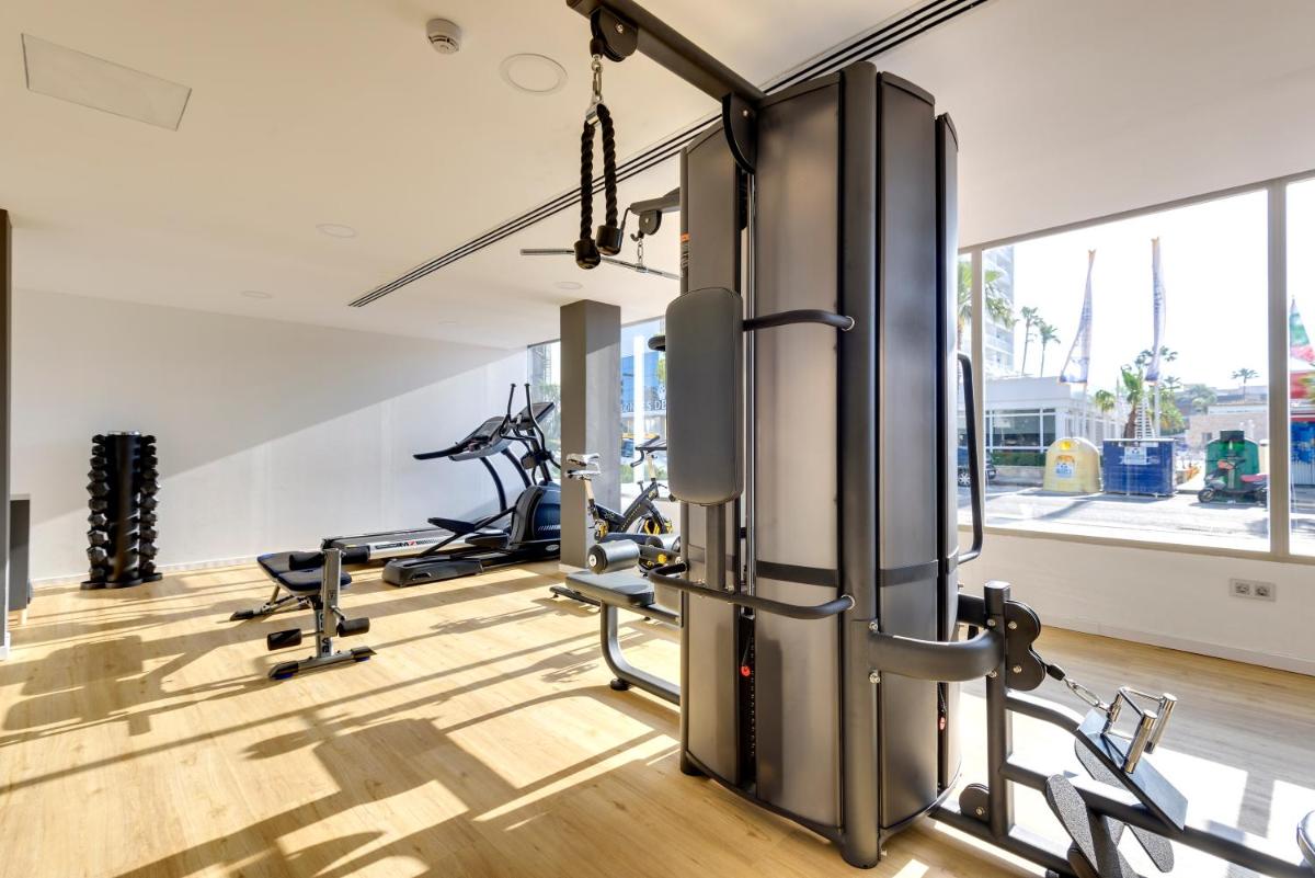Gimnasio o instalaciones de fitness de Alcudia Garden Aparthotel