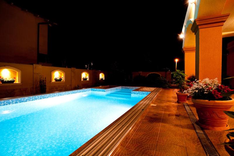 Villa Mikes Siófok - Housity