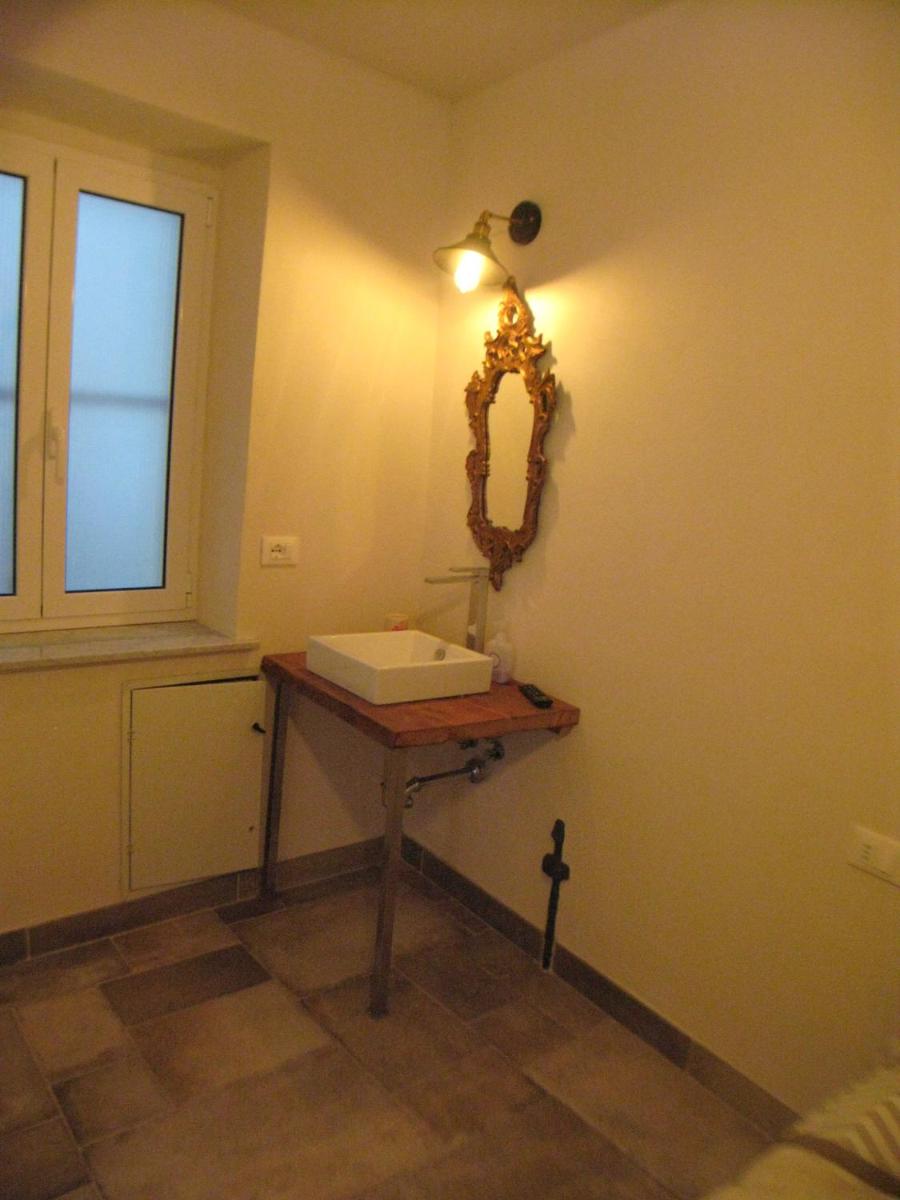 the sea at .. house - Housity