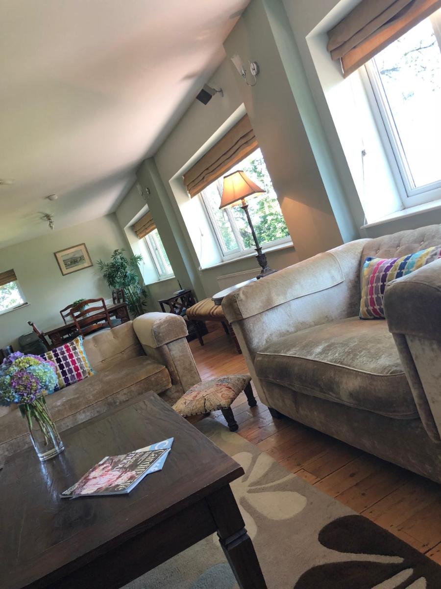 The Foretop - Housity