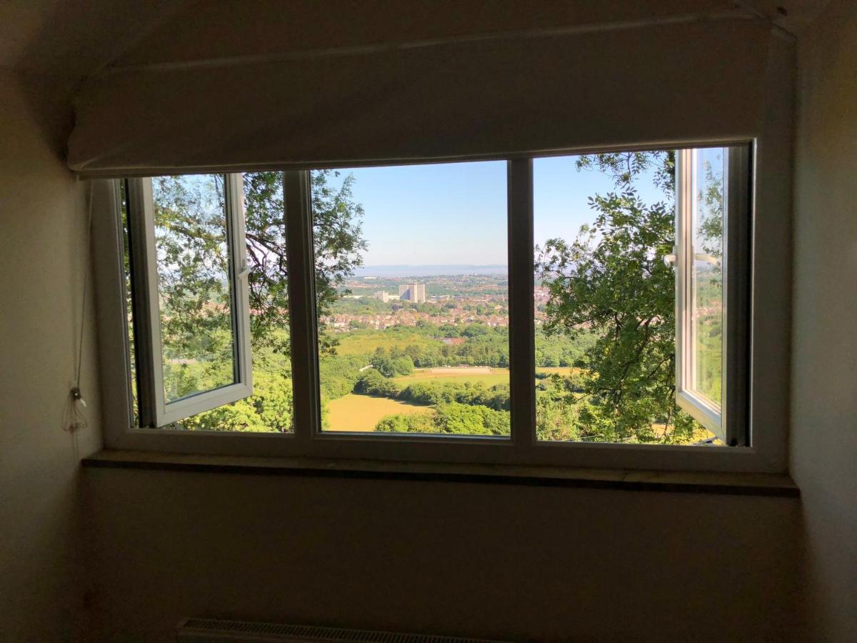 The Foretop - Housity