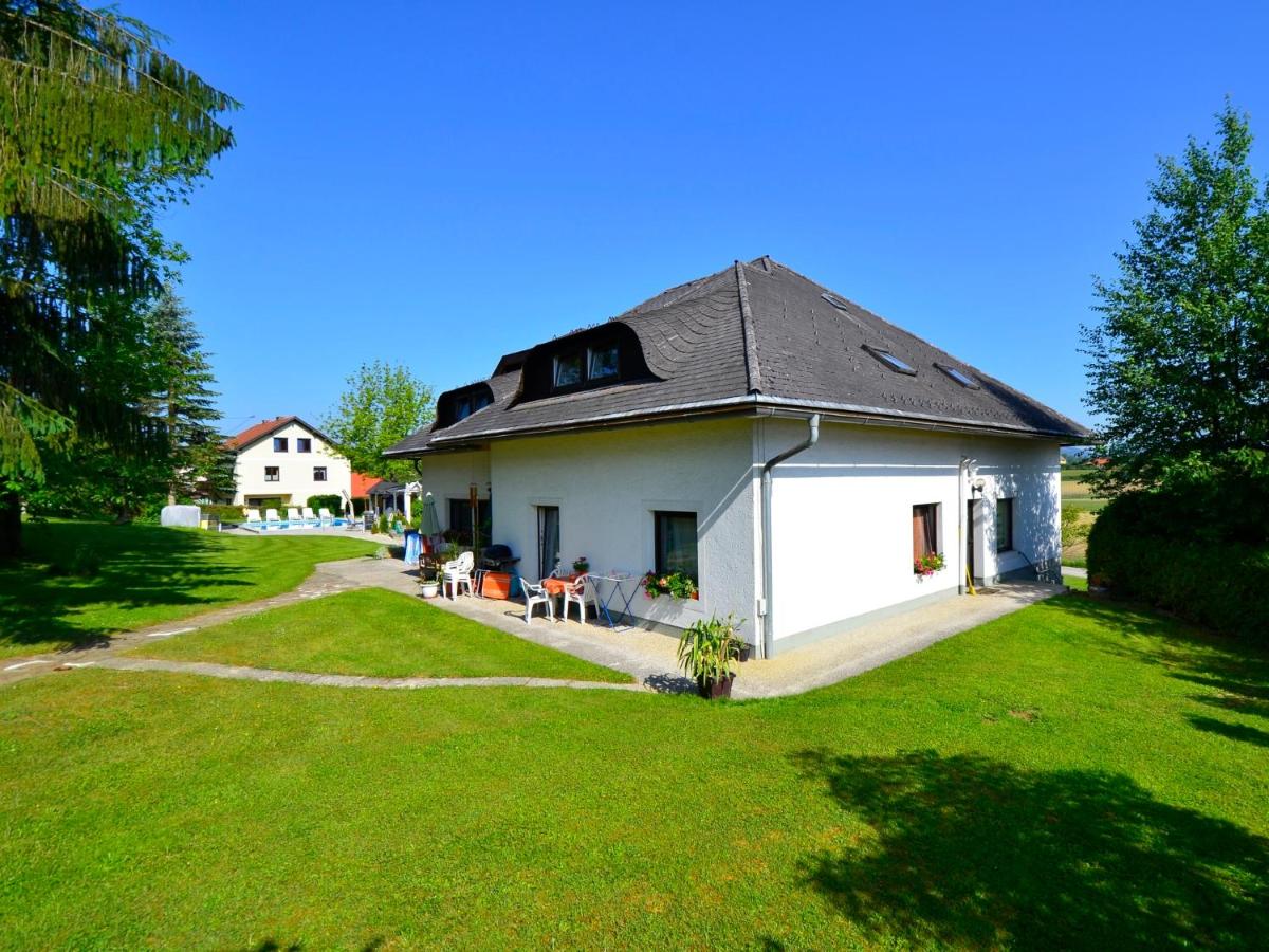 Ferienwohnungen Presslauer Mori - Haus Irmgard - Housity