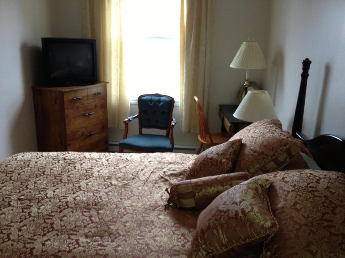Ashton Apartments - Housity
