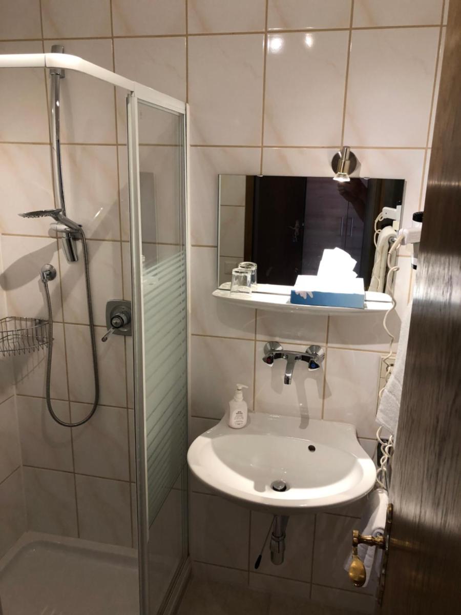 Hotel Heuberger Hof, Wehingen - Housity