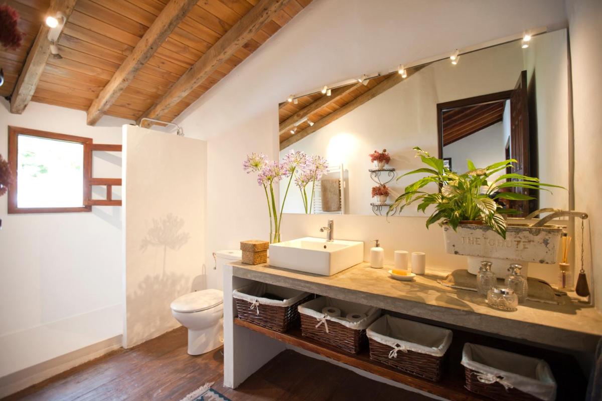 Hacienda Cuatro Ventanas - Housity