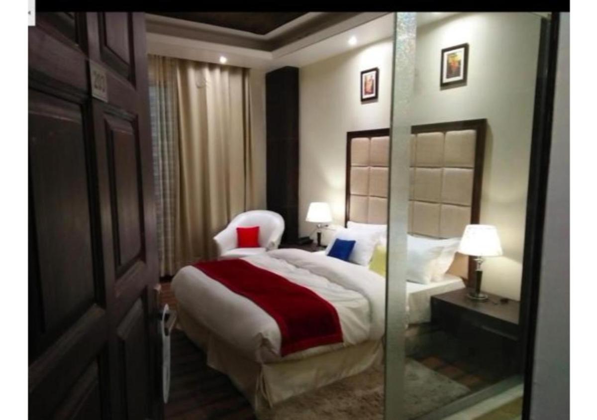 Exotic Kufri stay with Incredible Views - Housity