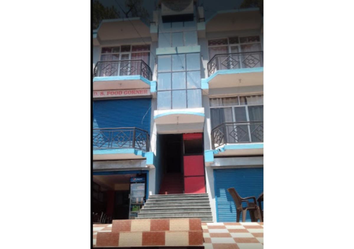 Mountain Facing Rooms in Shimla - Housity