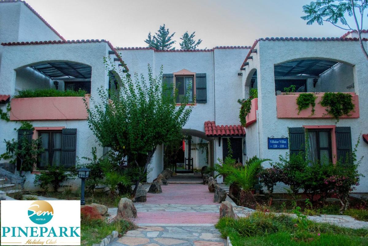 Pine Park Holiday Club - Housity