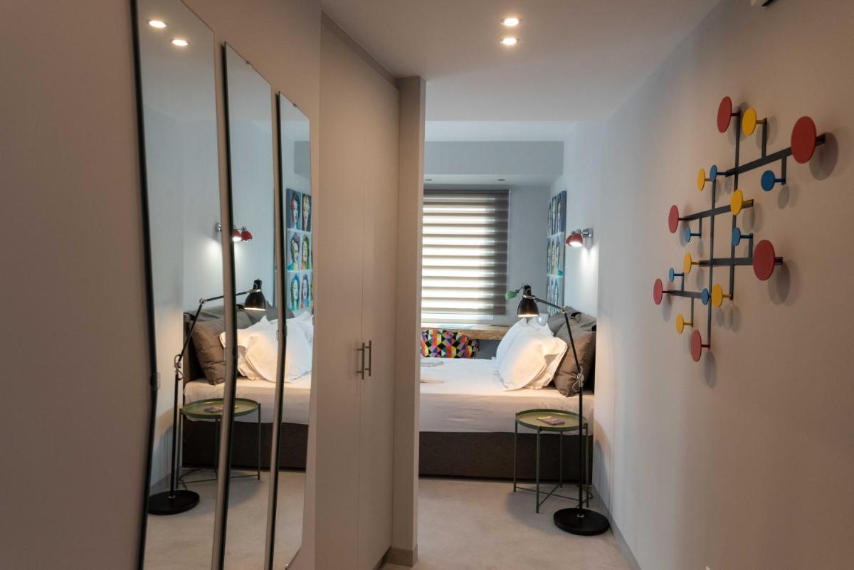 Acropolis Monastiraki Newly Renovated Apartment - Housity
