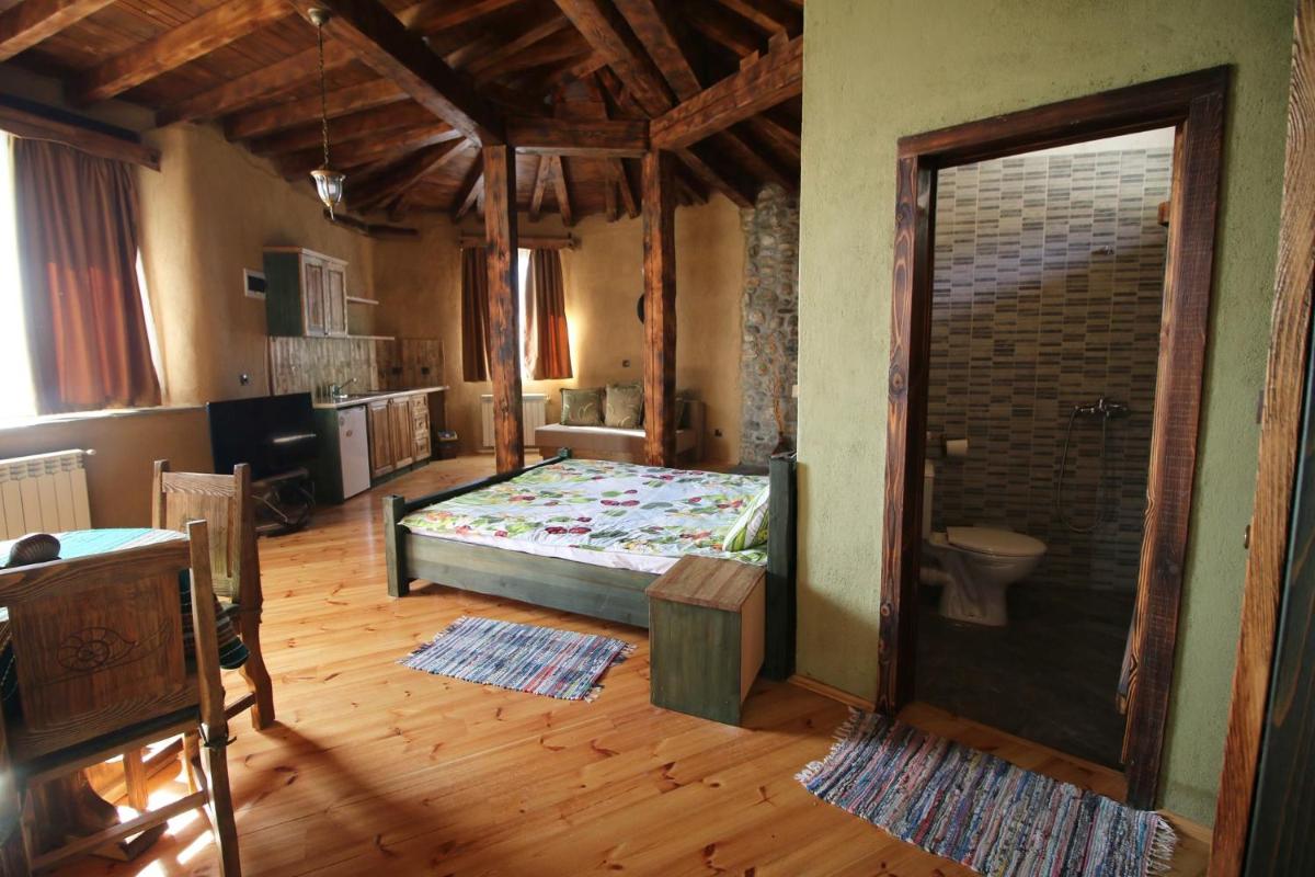 Eco Village Under the Cliffs - Housity