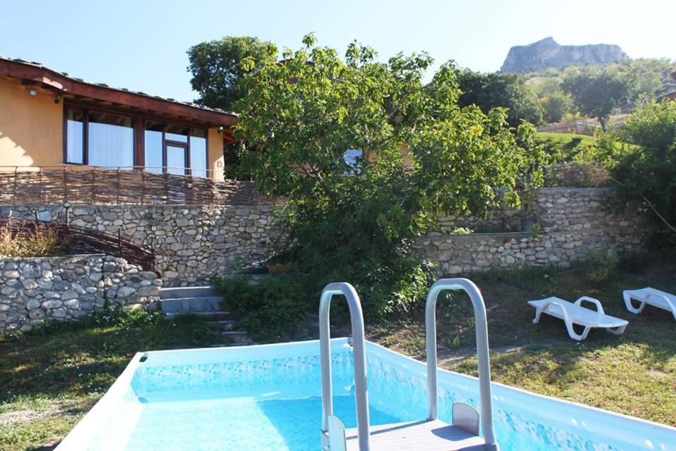 Eco Village Under the Cliffs - Housity