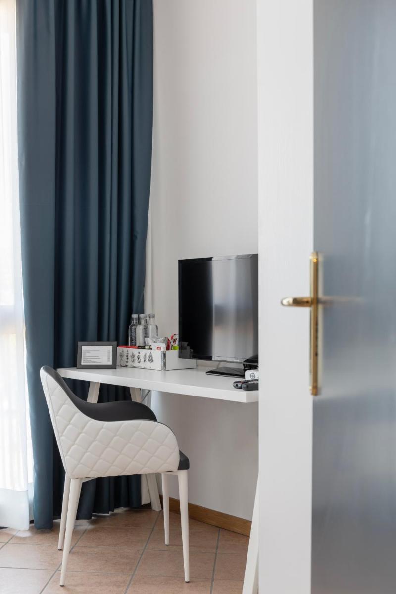 Lake Como Golf Hotel - Housity