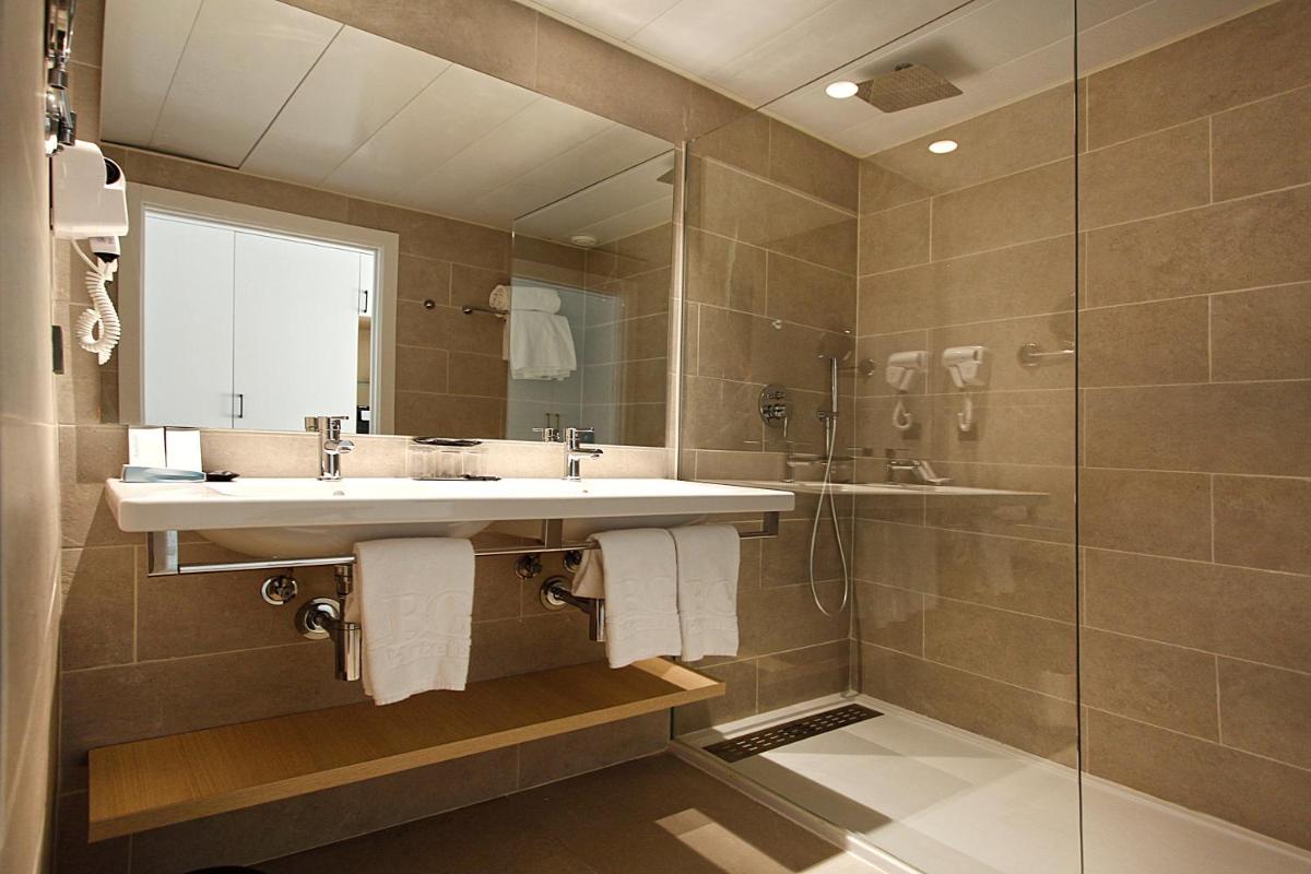Un baño de BG Caballero