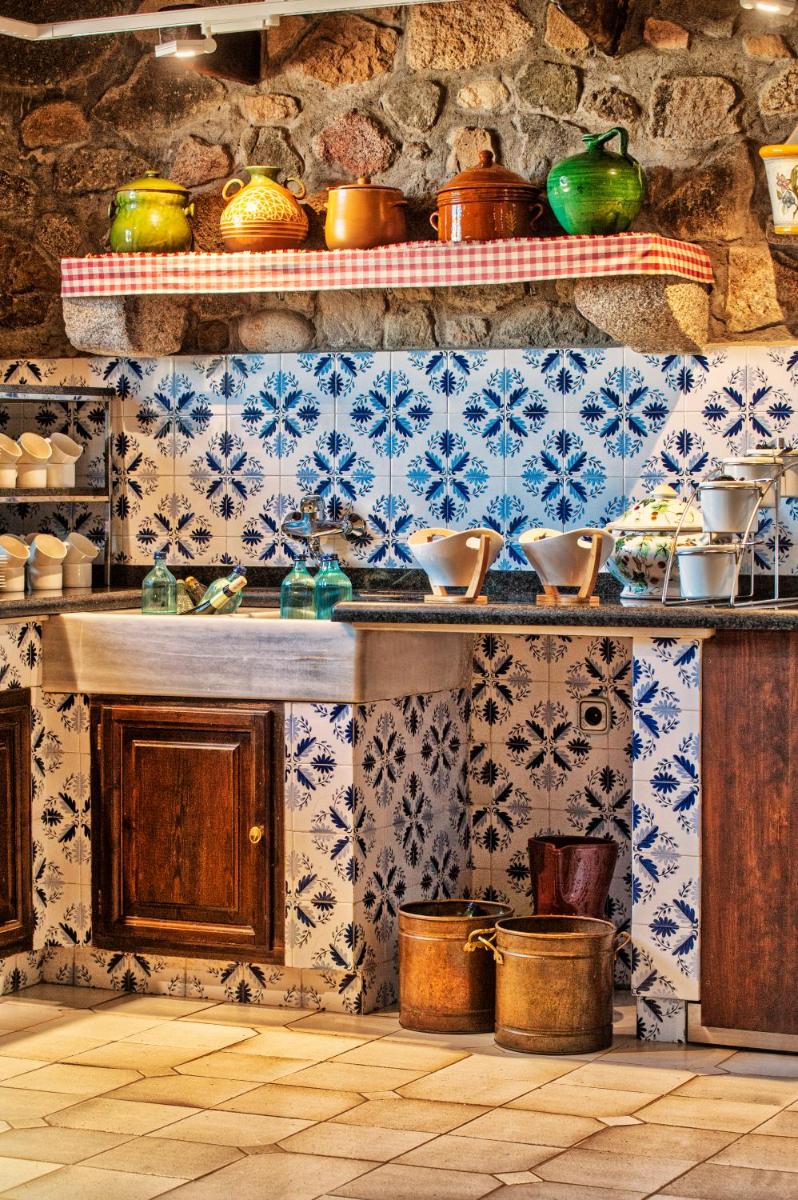 Una cocina o zona de cocina en Mas Tapiolas