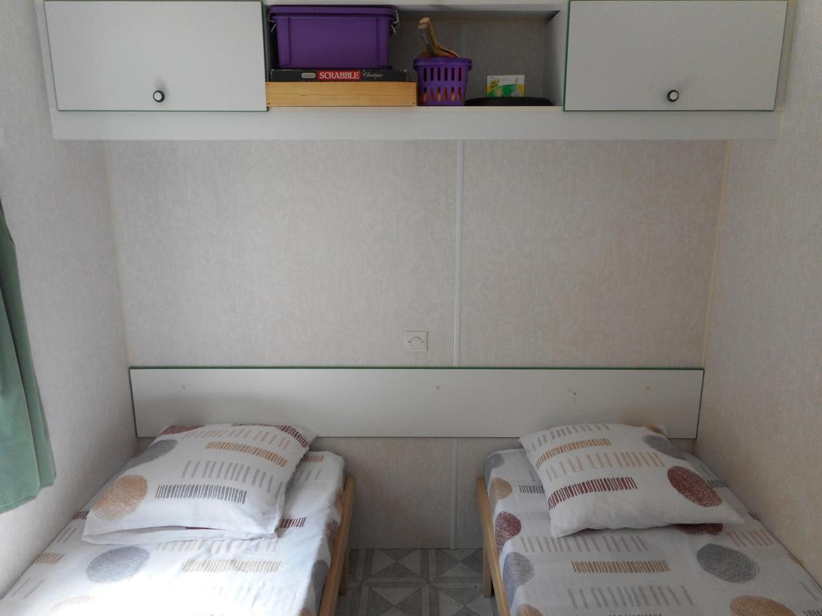 Mobil Home Domaine De La Pinede - Housity
