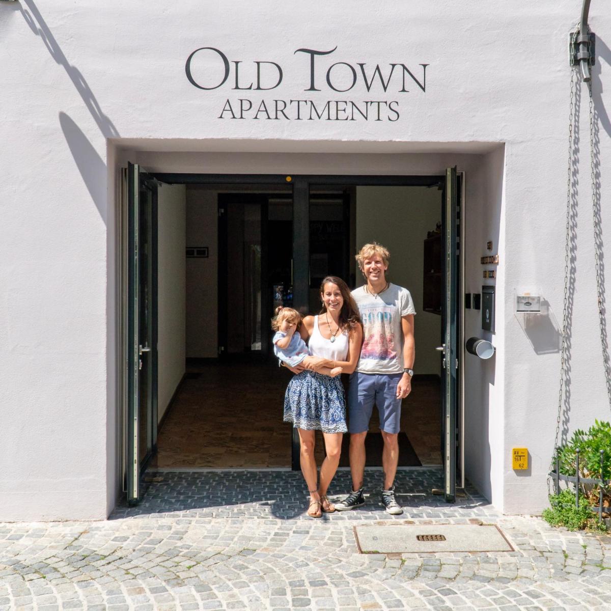 Old Town Apartments - Hizvo