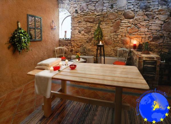 Pakruojis Manor Hotel Miller's house - Housity