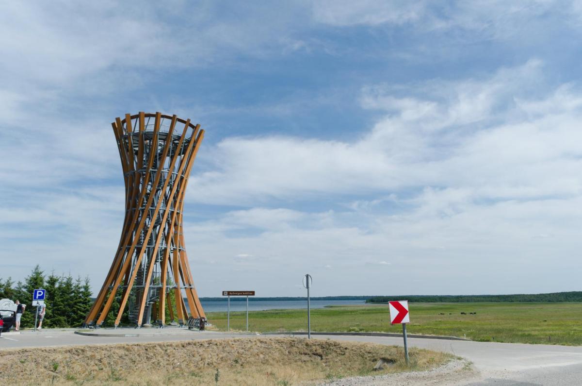 Nakvynė Miroslave - Housity