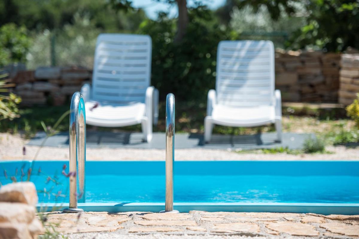 Beautiful villa Palera with private pool near Pula - Housity