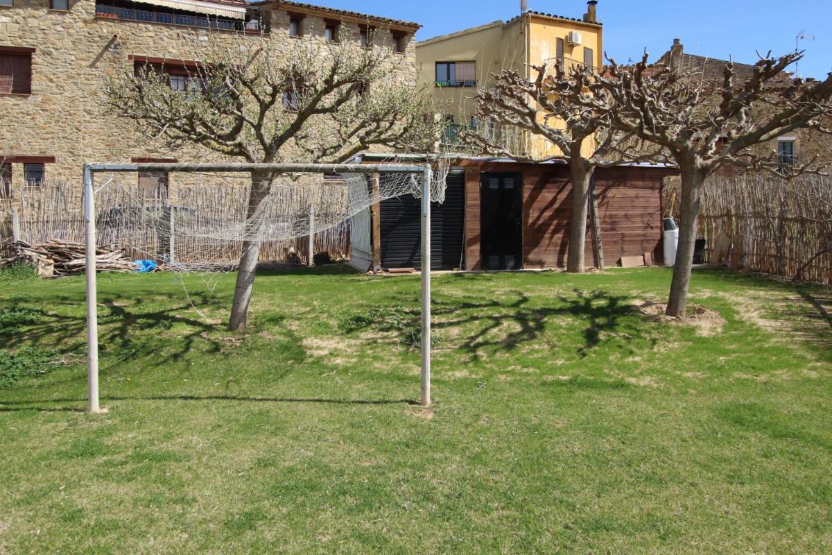 Sistach Rentals Casa Colomers - Housity