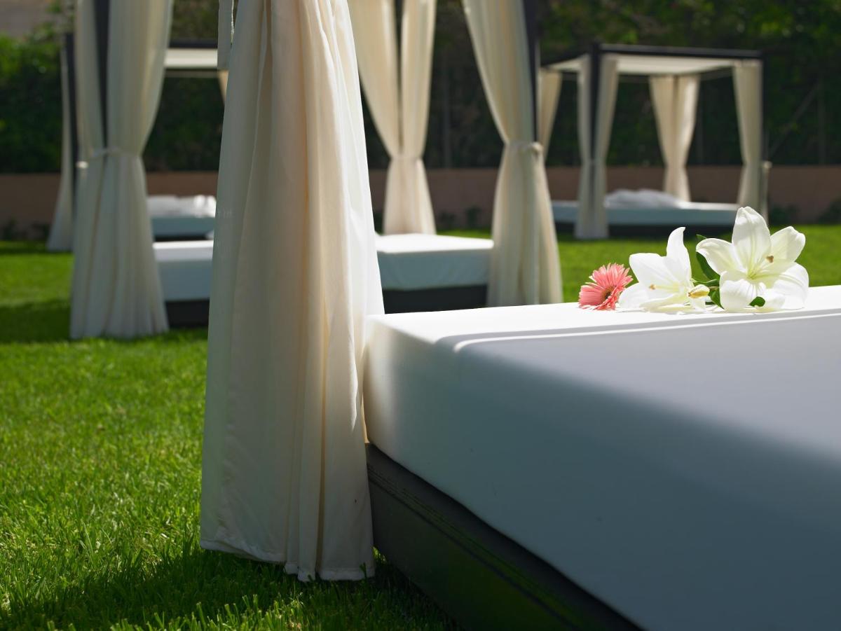 Jardín al aire libre en Protur Turo Pins 4* SUP