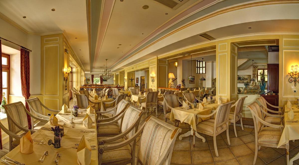 Hotel Miramar - Housity
