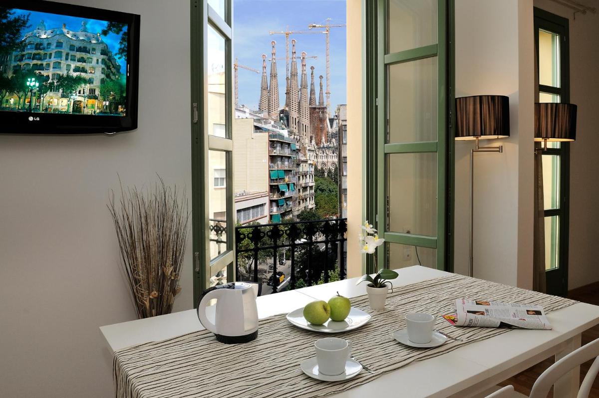 Apart-Suites Hostemplo - Housity