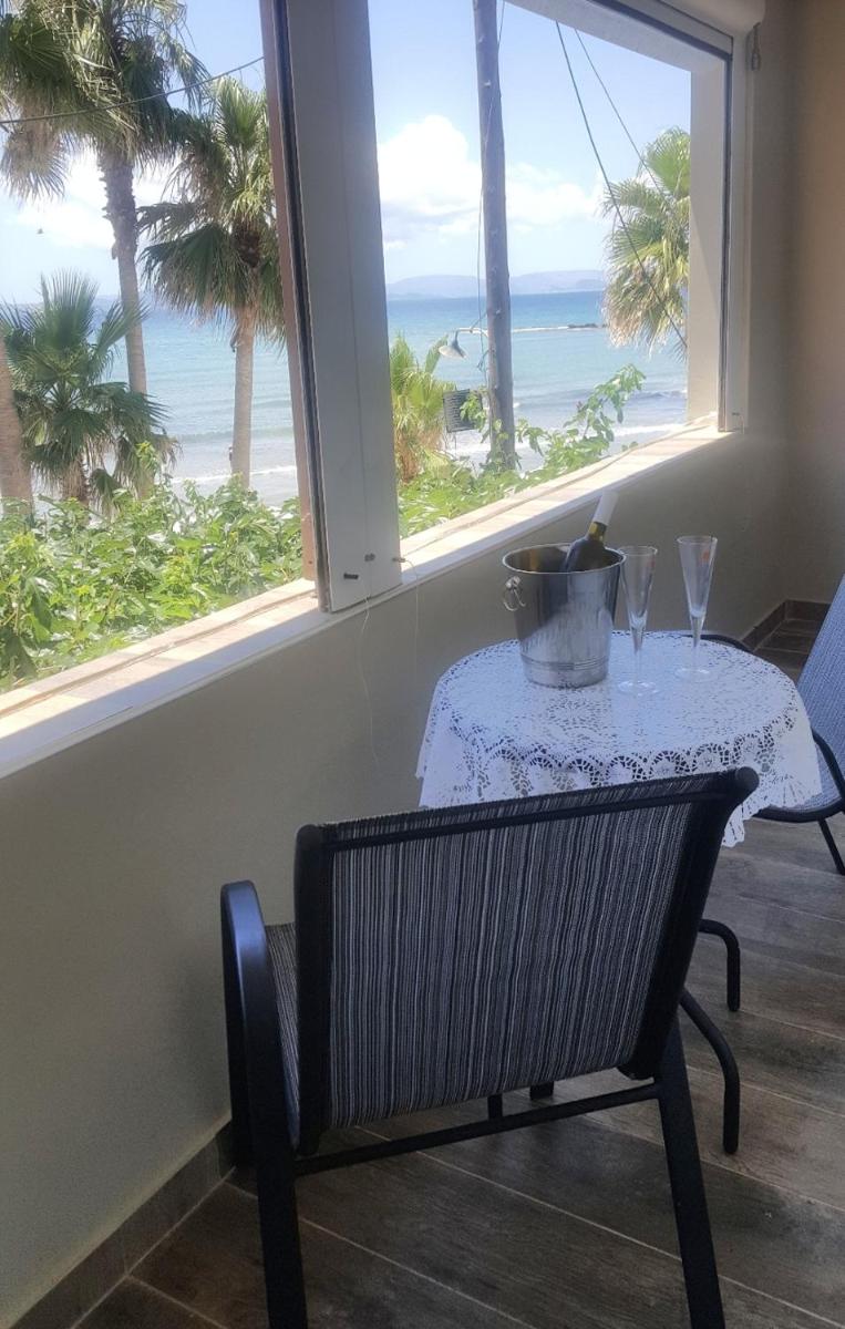 Philoxenia House! Maisonette in front of the sea! - Housity