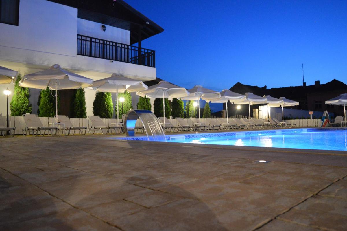 Guest House Bukor Shtepi - Housity