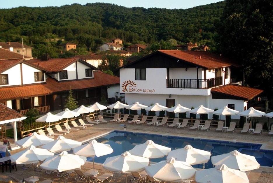 Guest House Bukor Shtepi - Housity
