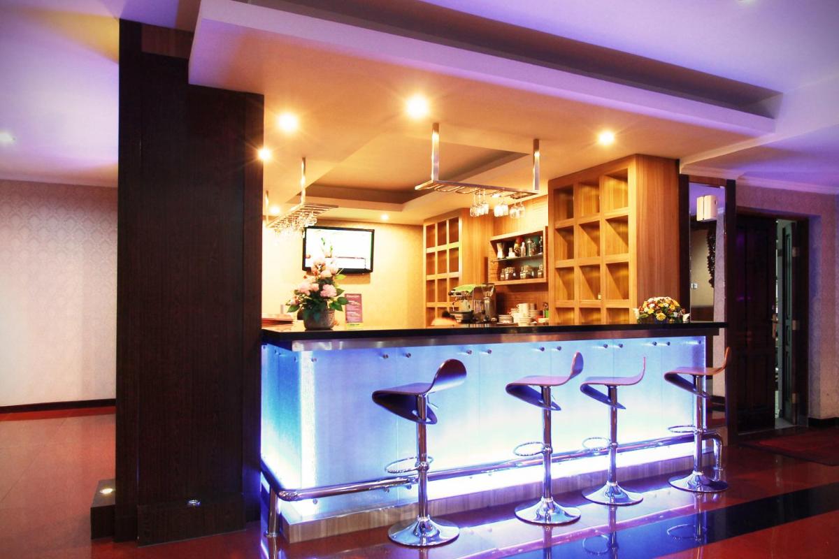 Pandanaran Hotel - Hizvo