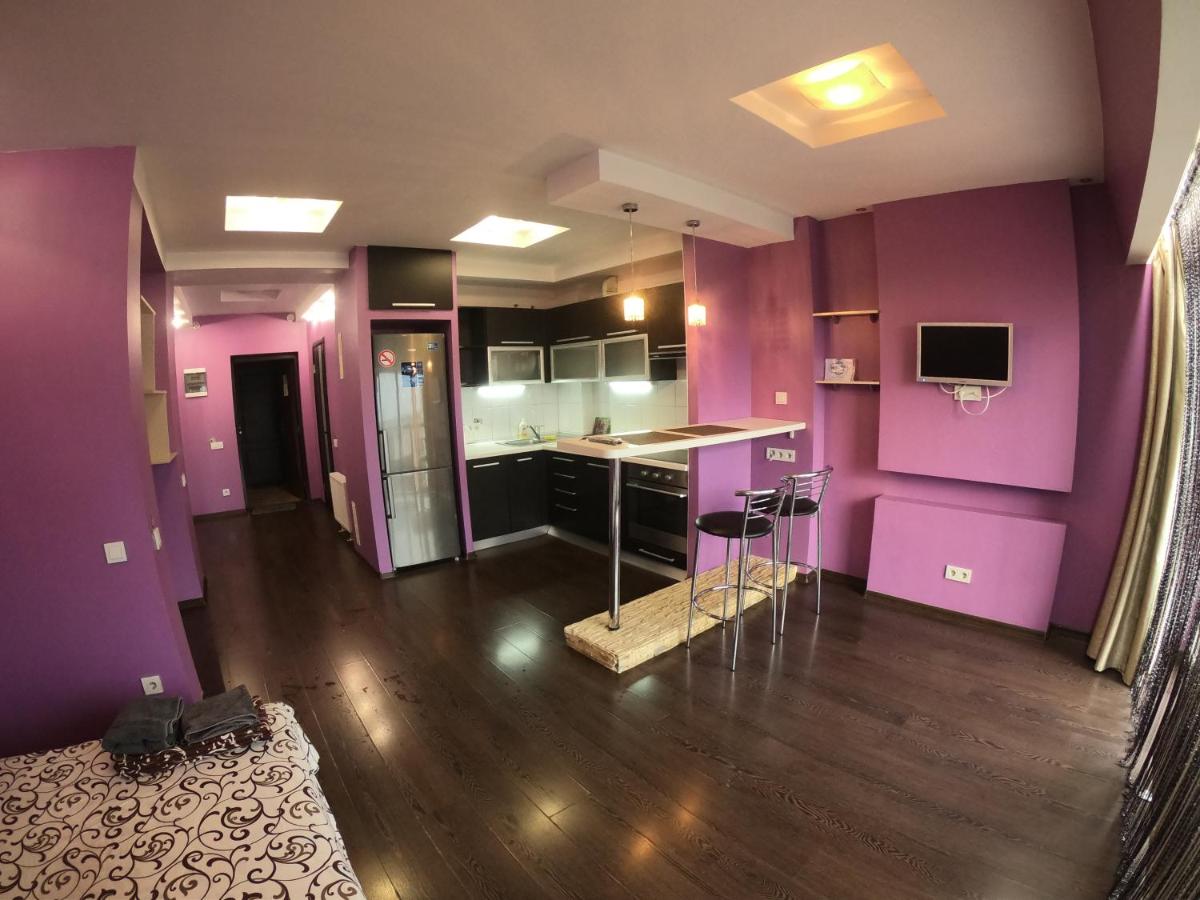 Suitetrails - LUX apartment on Kirova 27d view 15 floor