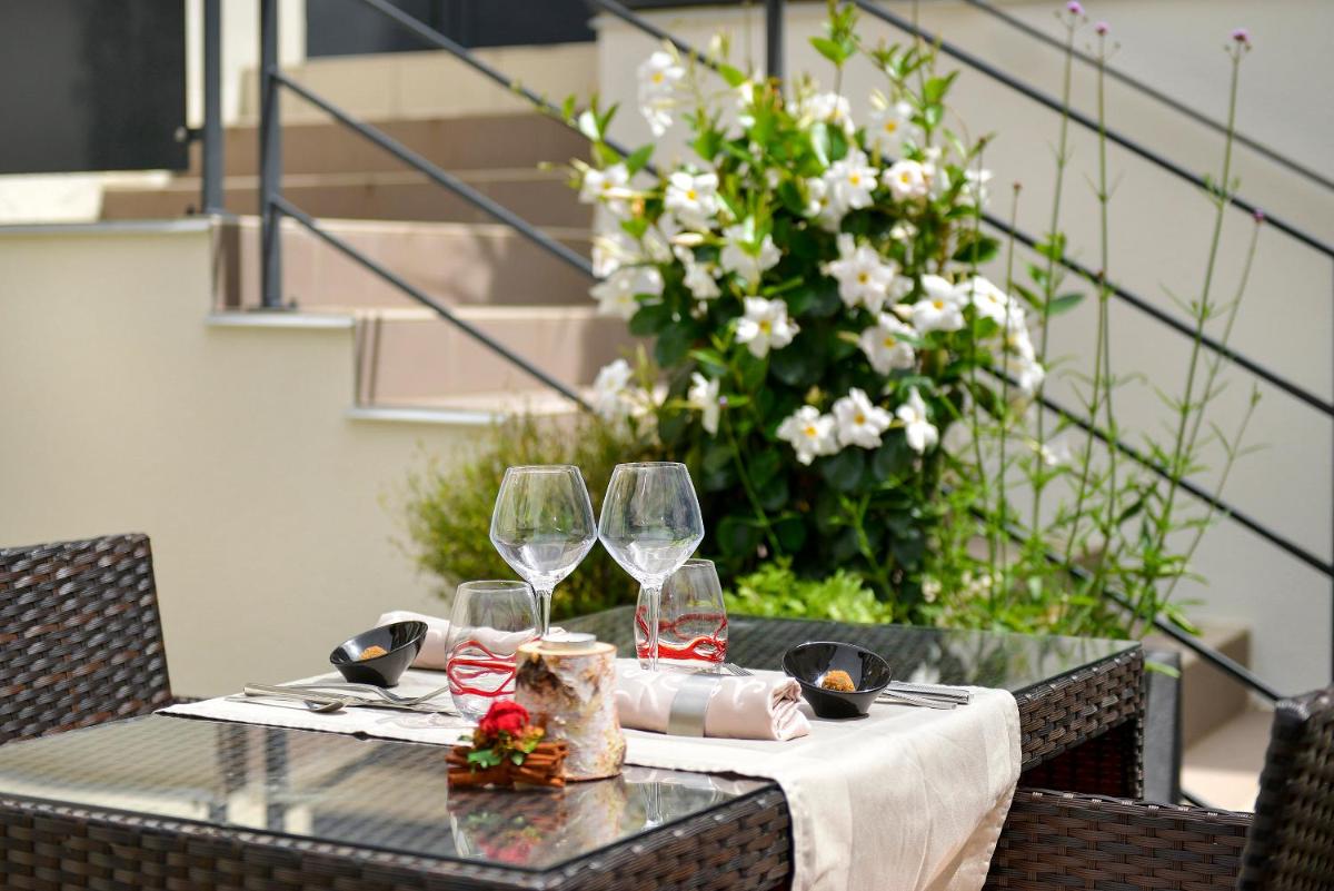 Boissons dans l'établissement Logis Hotel Spa Restaurant Au Site Normand