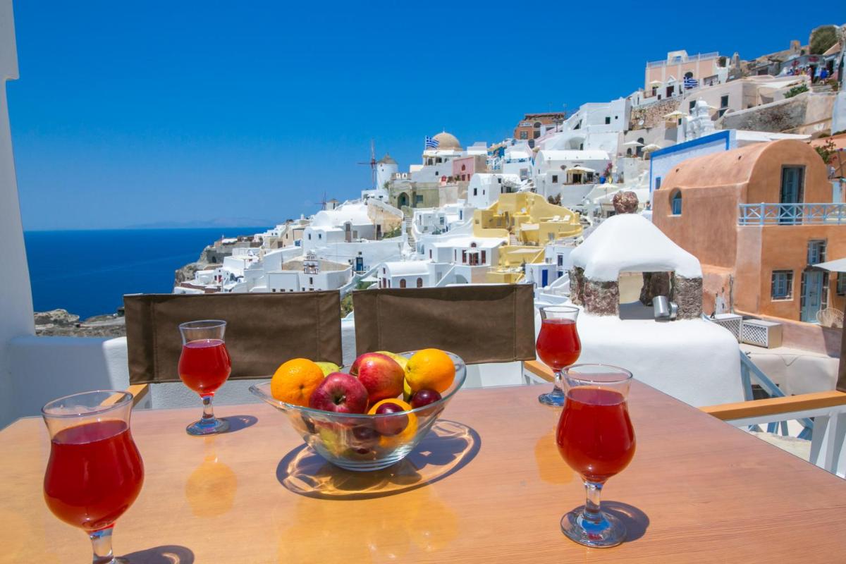 Kastro Oia Houses - Housity