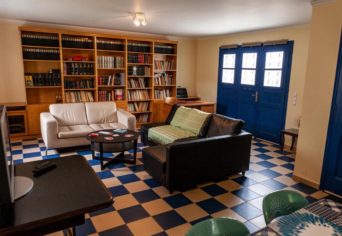 Suitetrails - Theo's house in Chora!