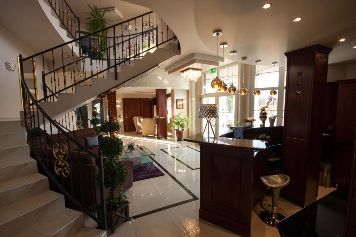 Xavin Wellness Hotel & Restaurant - Housity