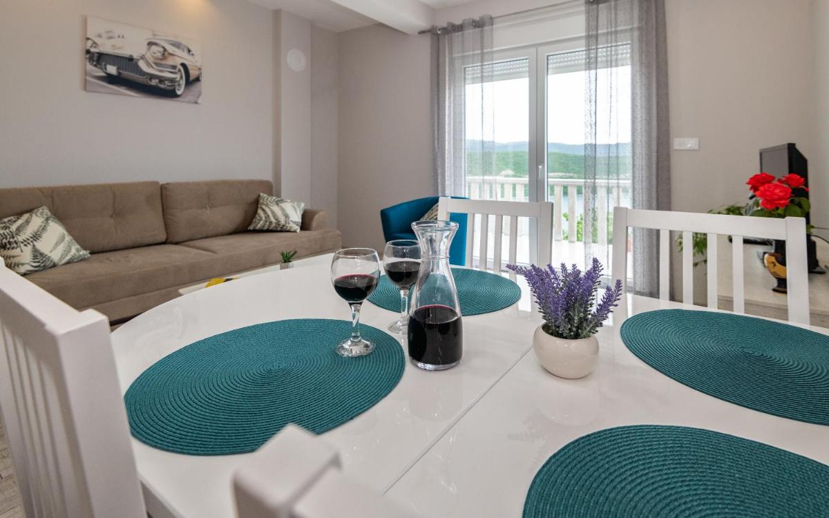 Apartments Leona - Housity