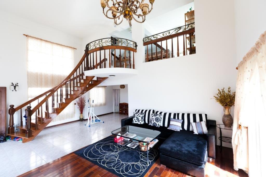 Alice Springs Homestay - Housity