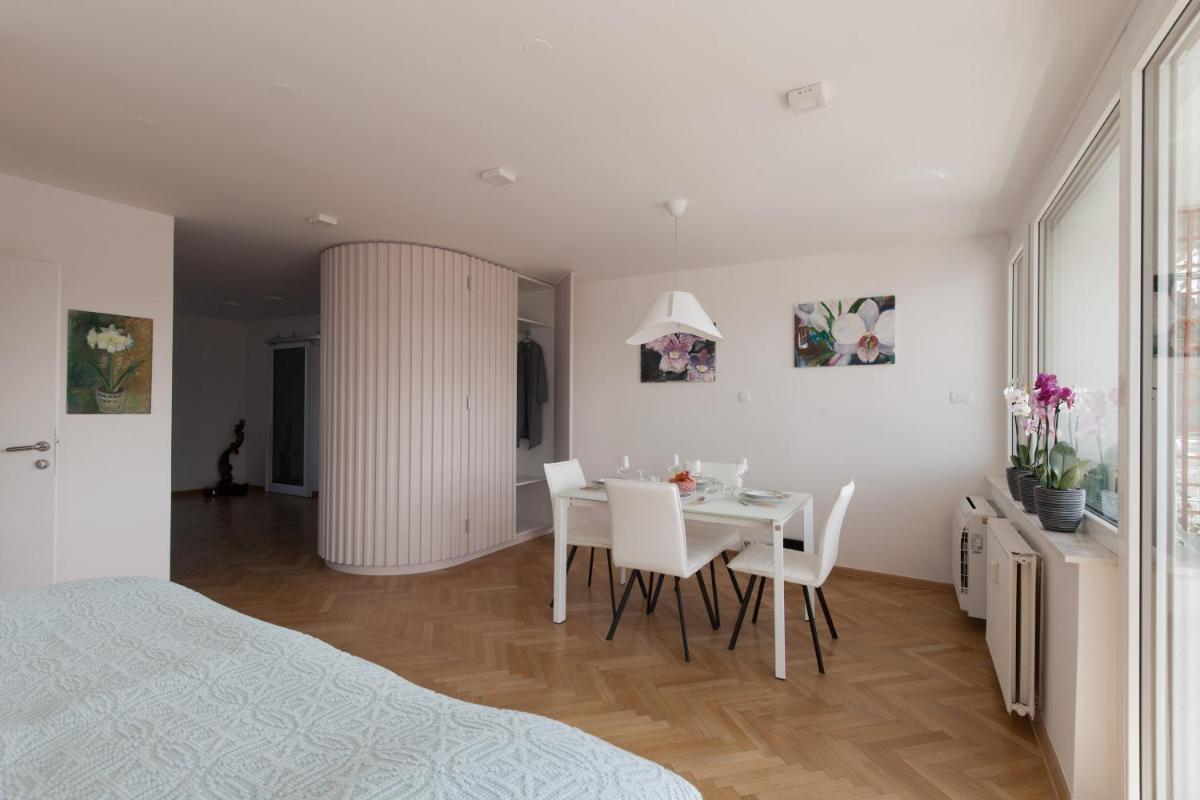 Suitetrails - Charming Terrace Apartments Ana and Maria Tour As Ljubljana