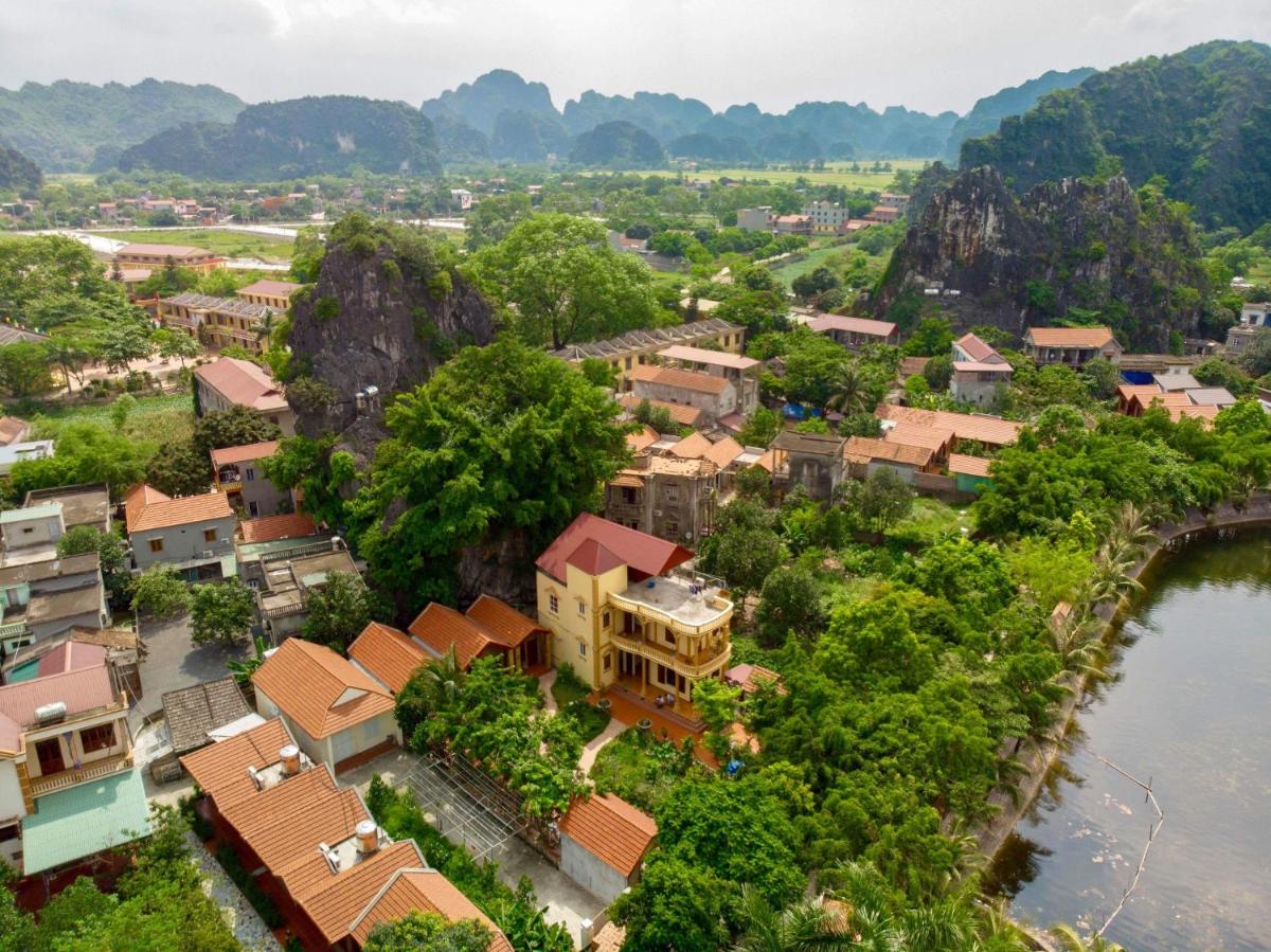 Tam Coc Mountain Lake Homestay - Housity