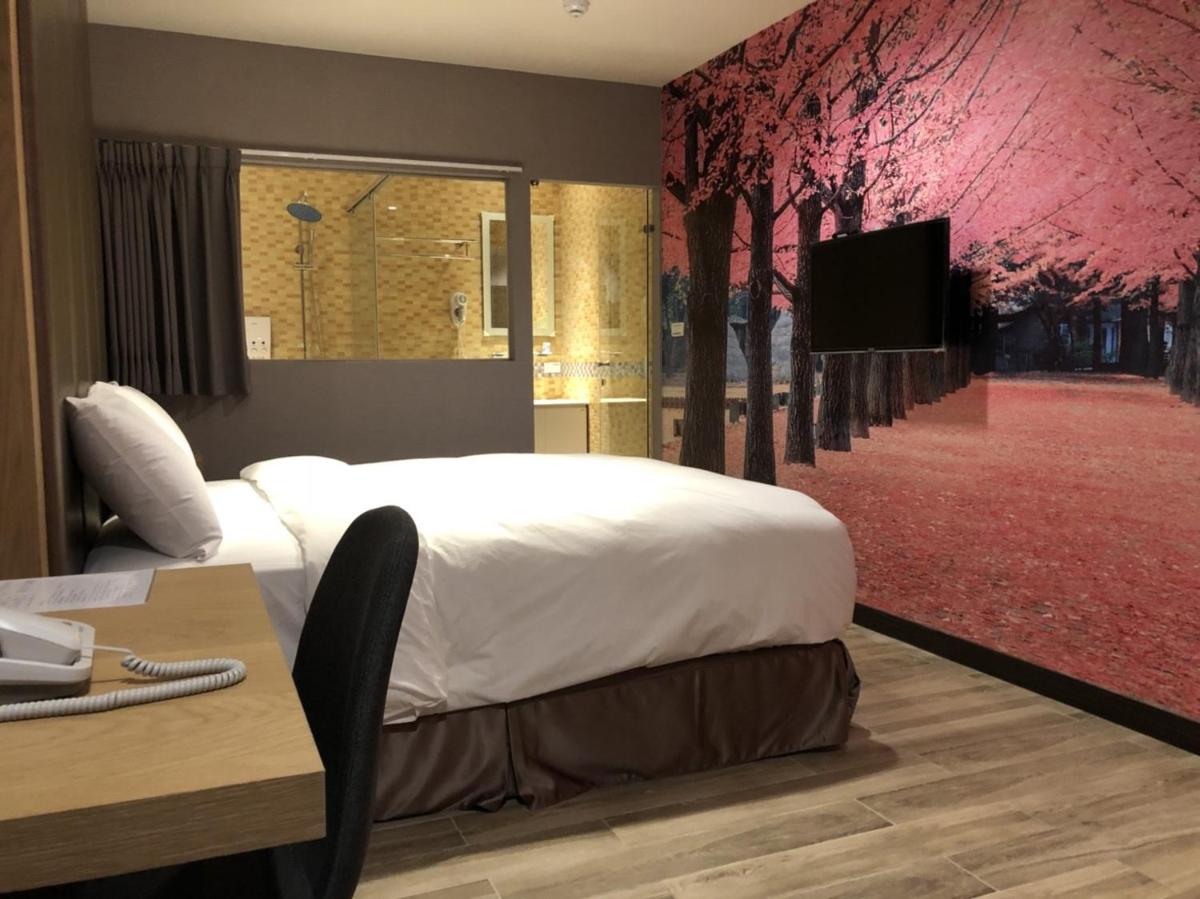 Honest & Warm Hotel - Housity