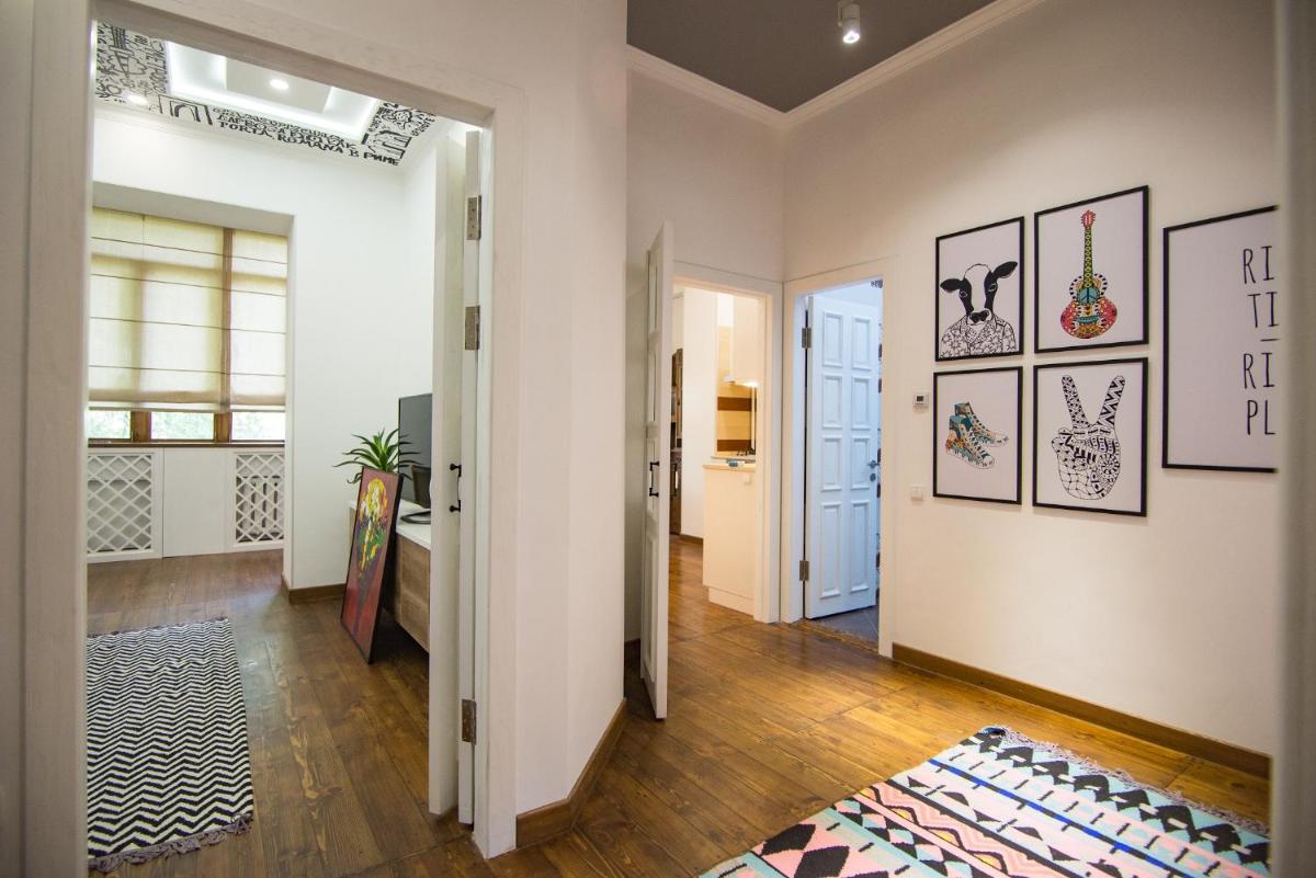 Suitetrails - Art Apartment