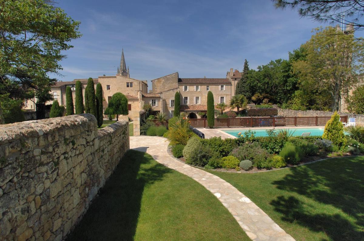 Hôtel Au Logis des Remparts - Housity