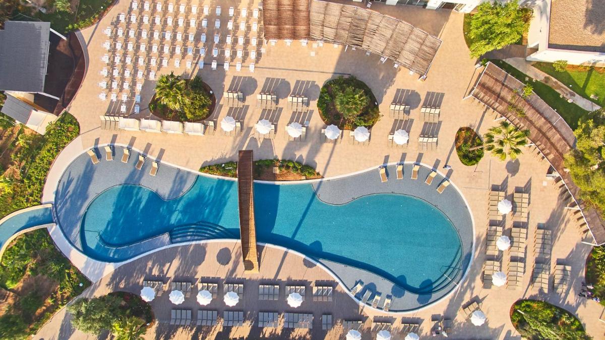Piscina en o cerca de BG Tonga Tower